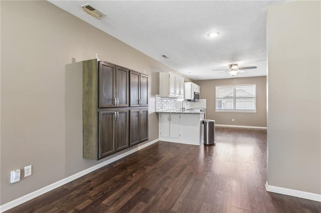 524 Saturn Drive — photo 8
