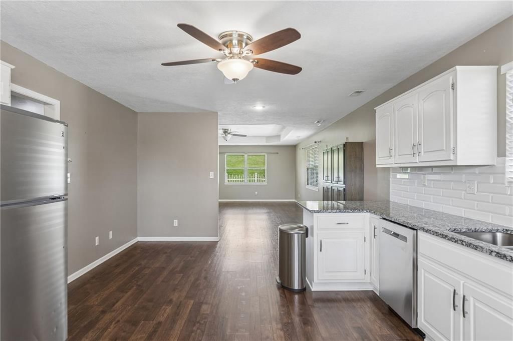 524 Saturn Drive — photo 12