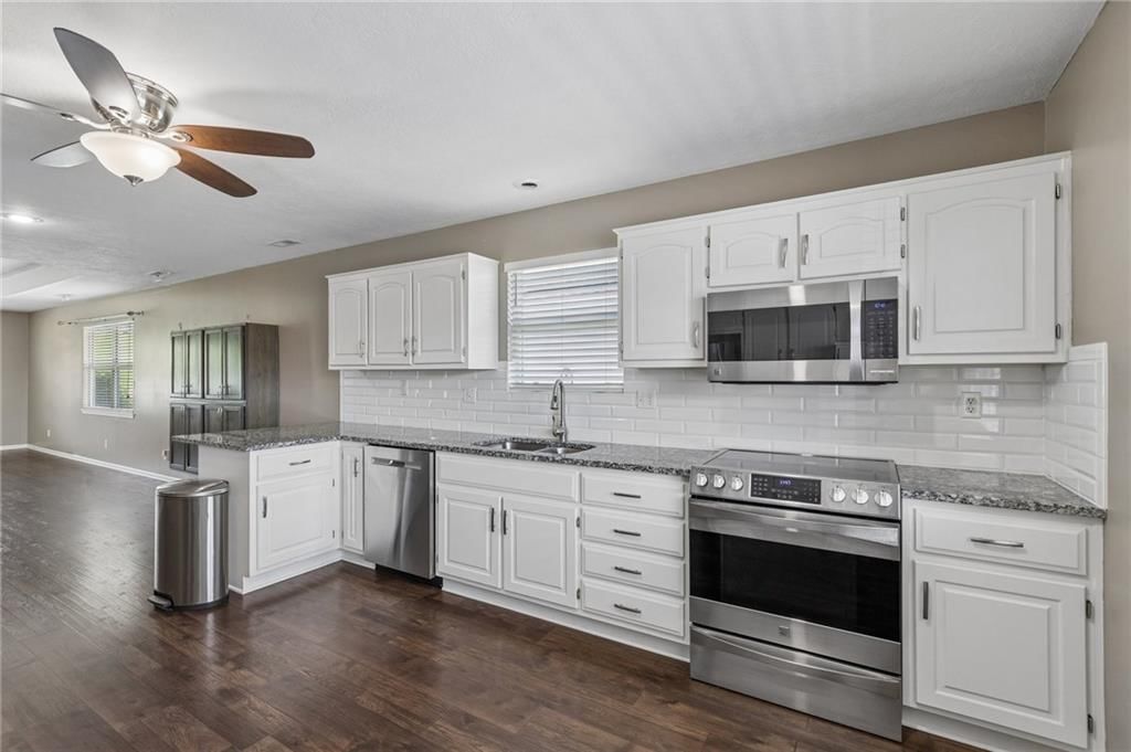 524 Saturn Drive — photo 13