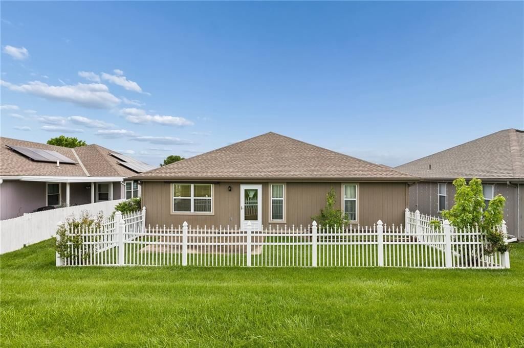 524 Saturn Drive — photo 26