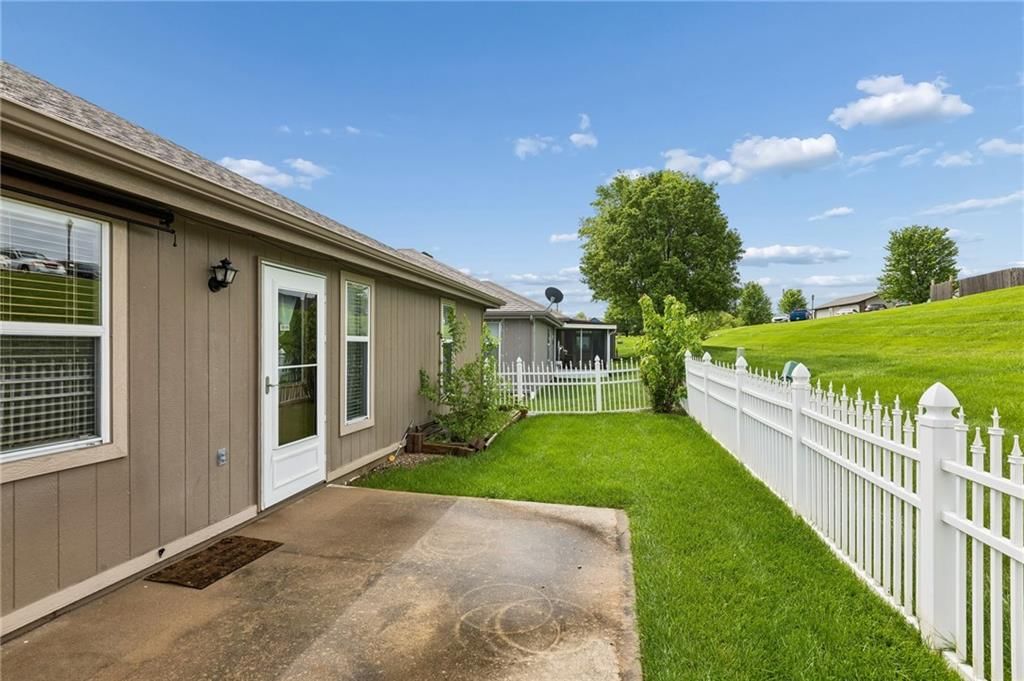 524 Saturn Drive — photo 28
