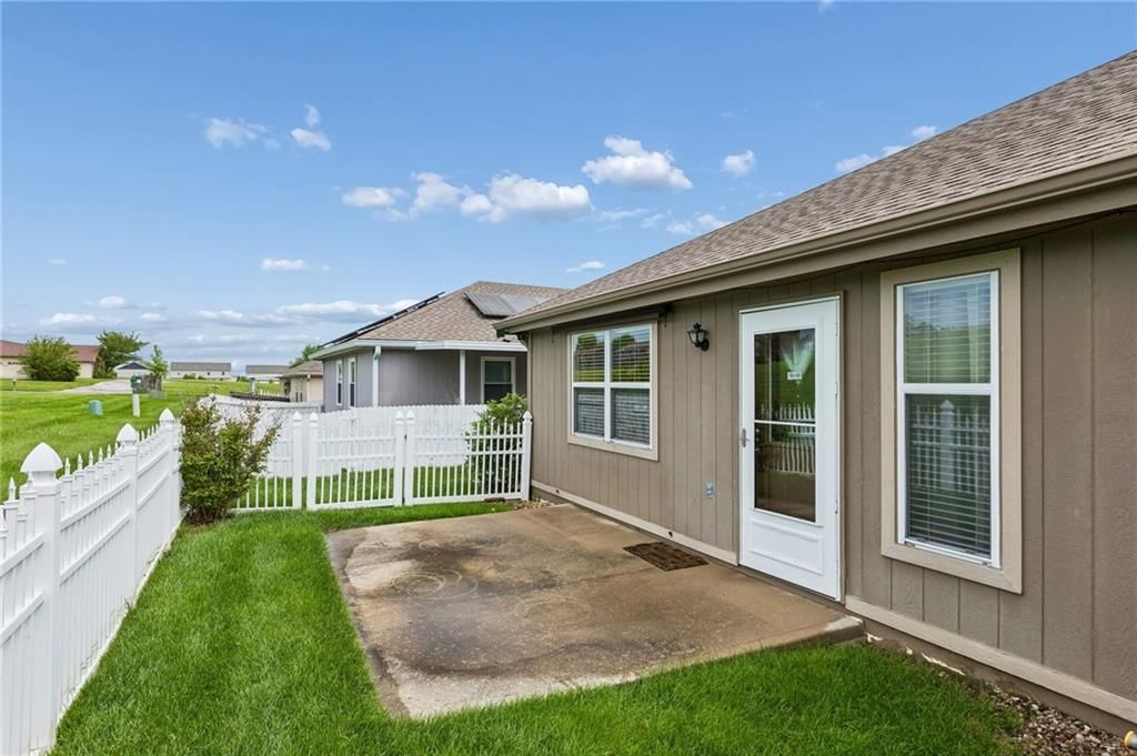 524 Saturn Drive — photo 30