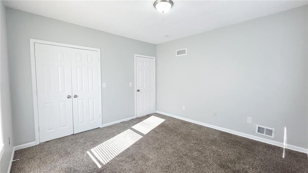 142 N BELLAIRE Avenue — photo 18