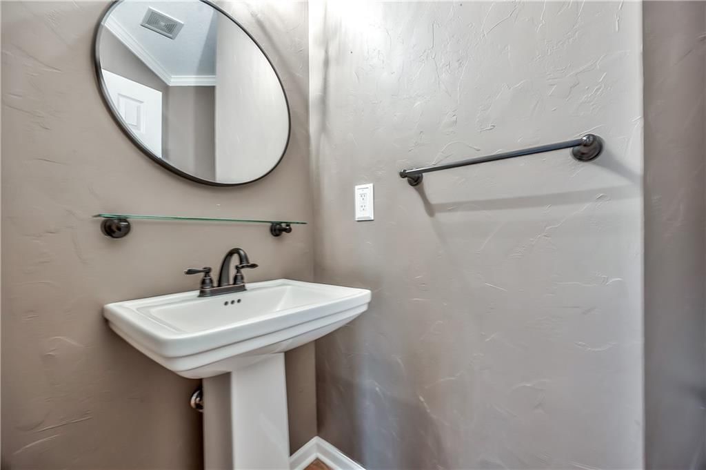 18016 W 163rd Terrace — photo 9