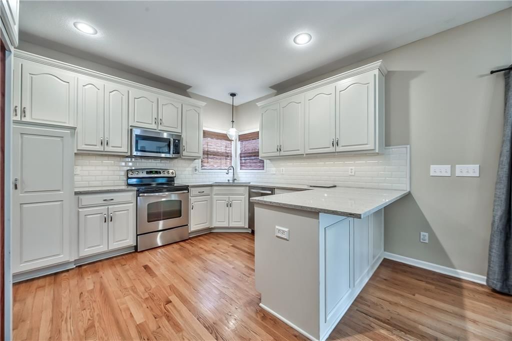 18016 W 163rd Terrace — photo 11