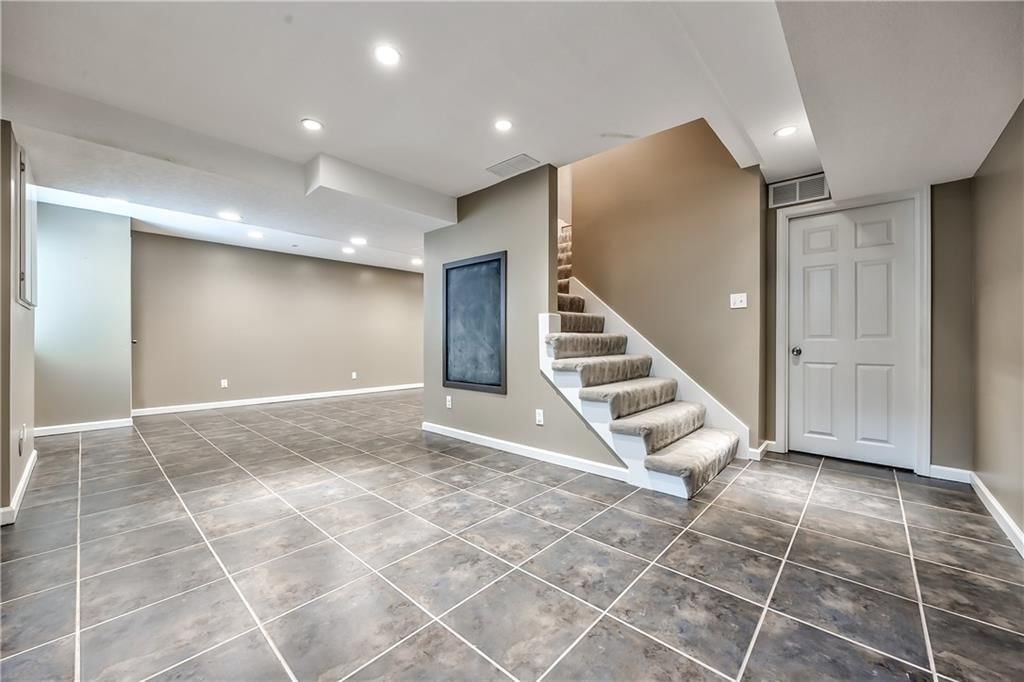 18016 W 163rd Terrace — photo 30