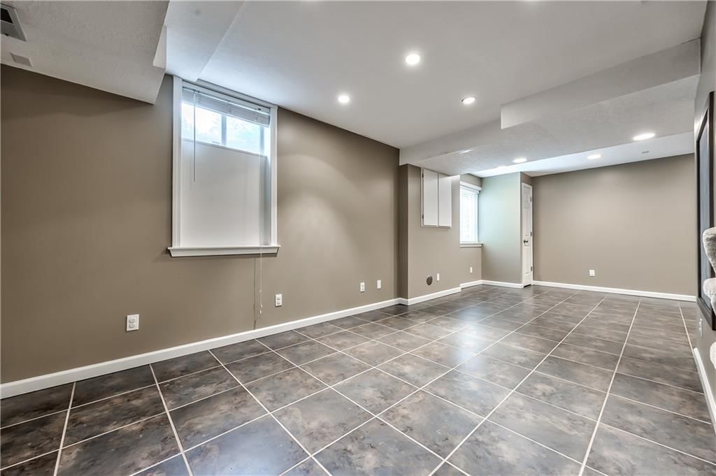 18016 W 163rd Terrace — photo 31