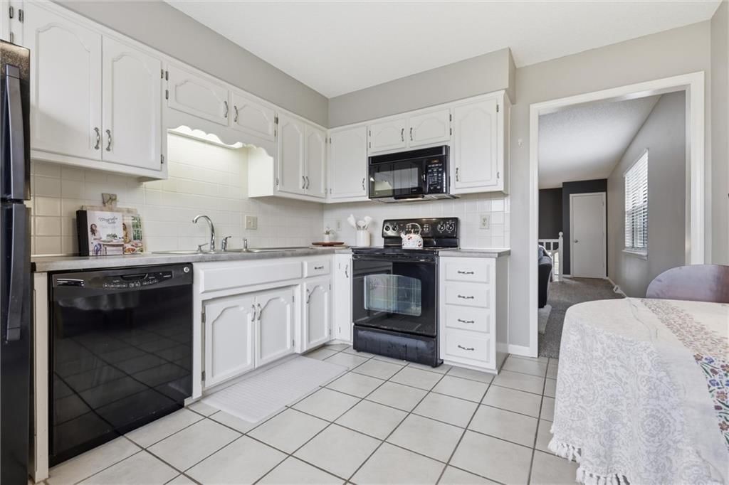 8671 N Hull Avenue — photo 11