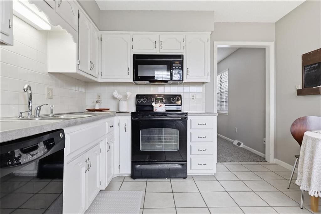 8671 N Hull Avenue — photo 12