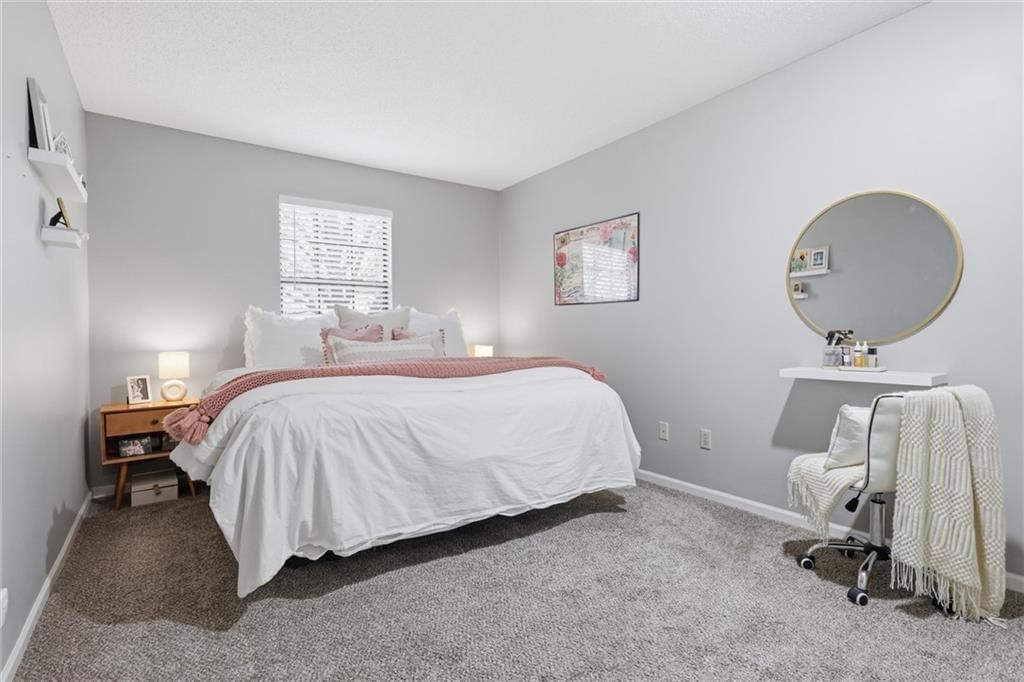 8671 N Hull Avenue — photo 15