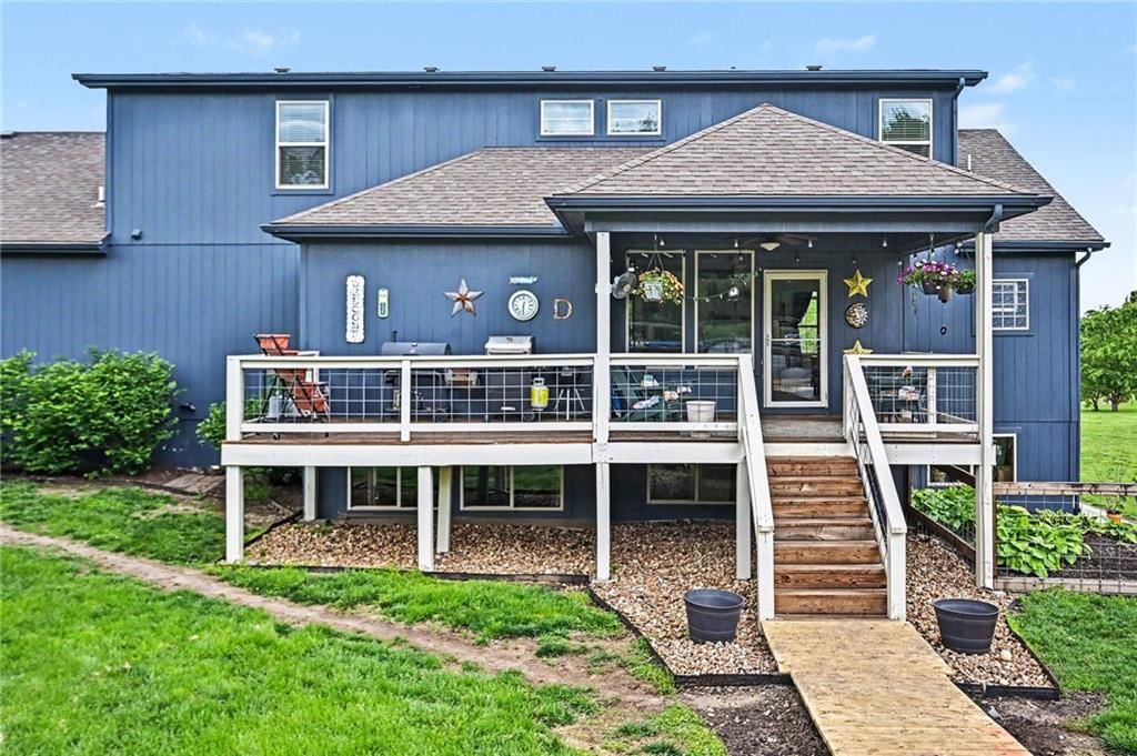 14975 Interurban Road — photo 35