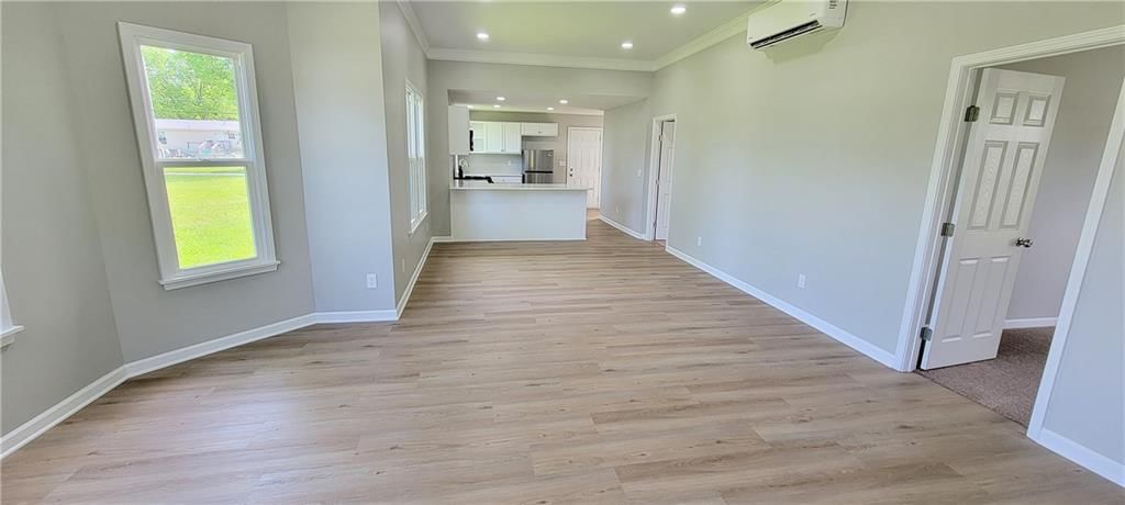 619 N Cottonwood Street — photo 3