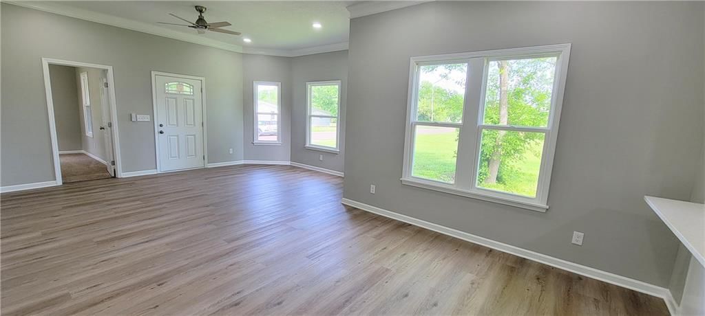 619 N Cottonwood Street — photo 5
