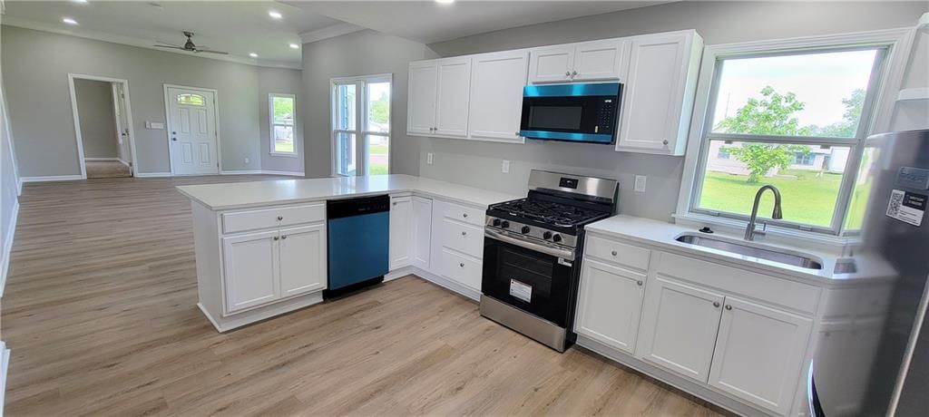 619 N Cottonwood Street — photo 9