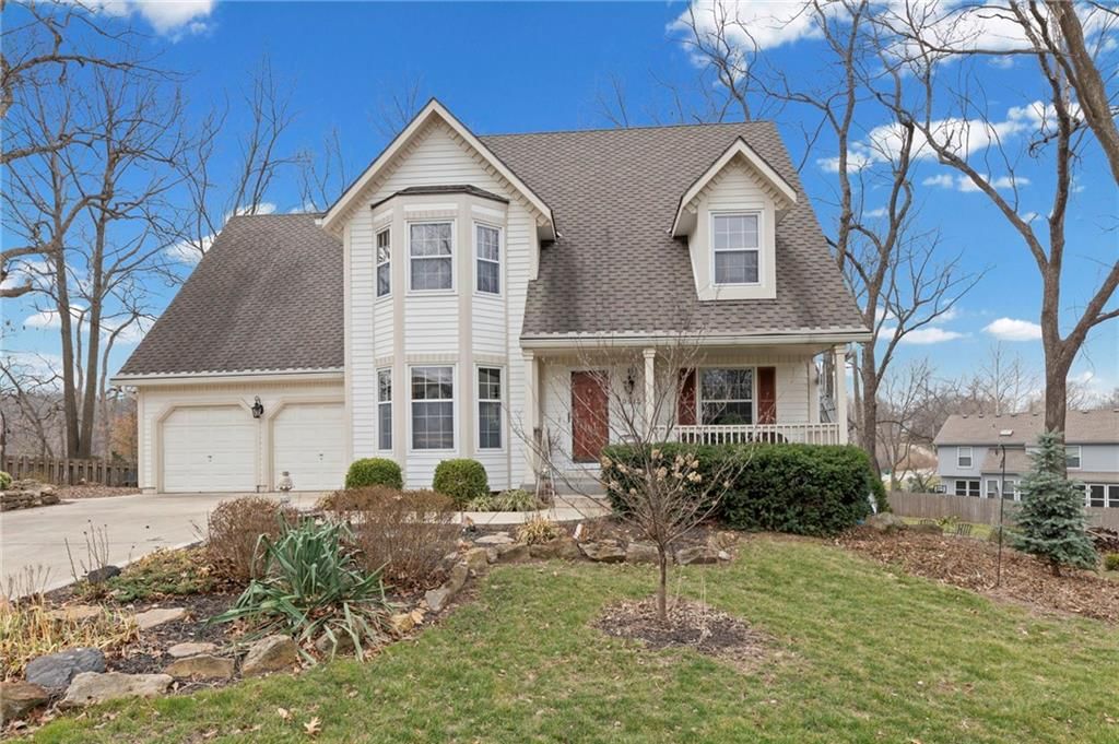 10913 Oak Drive — photo 1