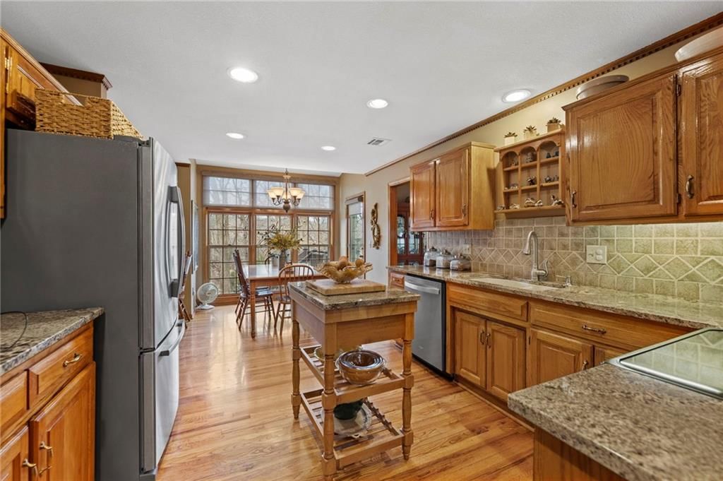 10913 Oak Drive — photo 10