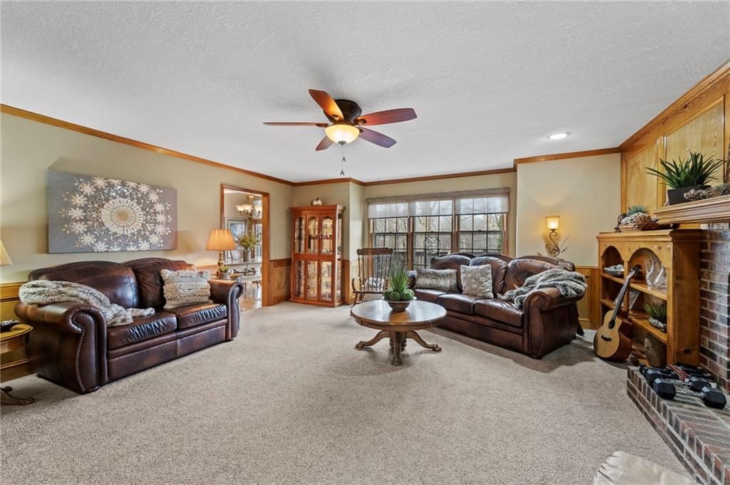 10913 Oak Drive — photo 17