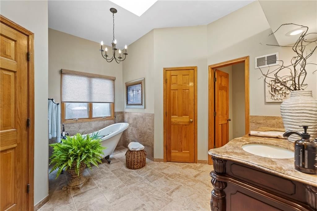 10913 Oak Drive — photo 29