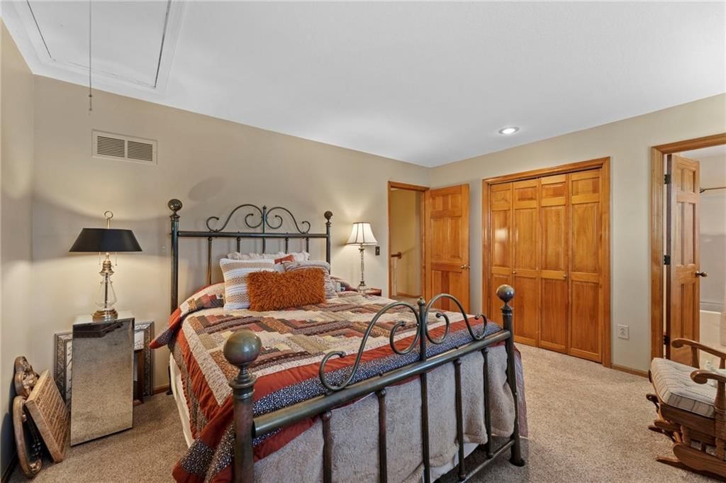 10913 Oak Drive — photo 36