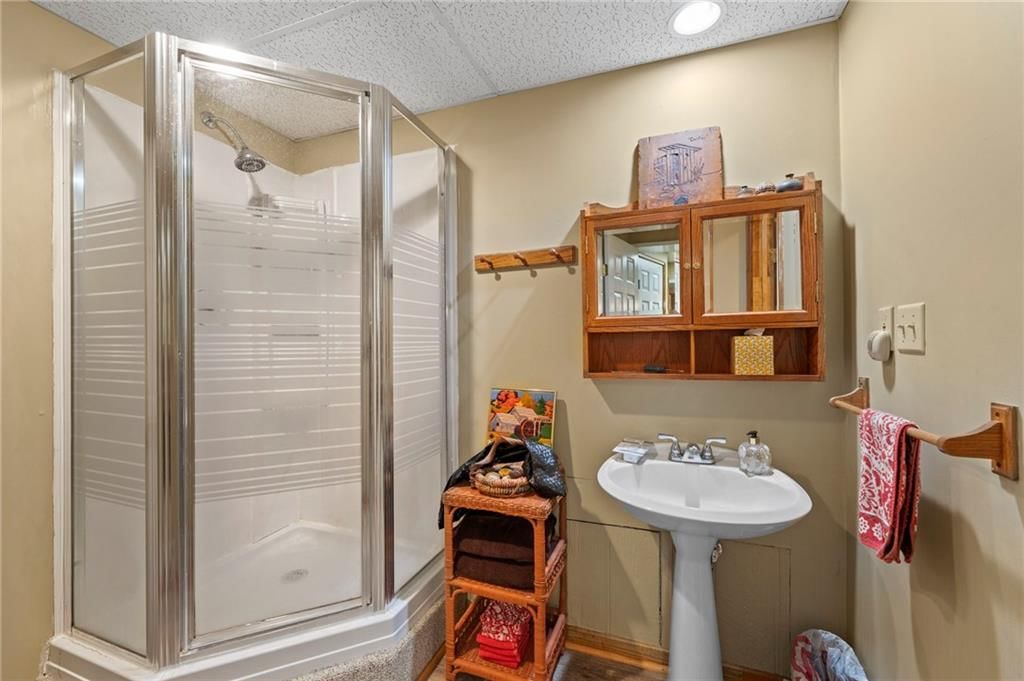 10913 Oak Drive — photo 45
