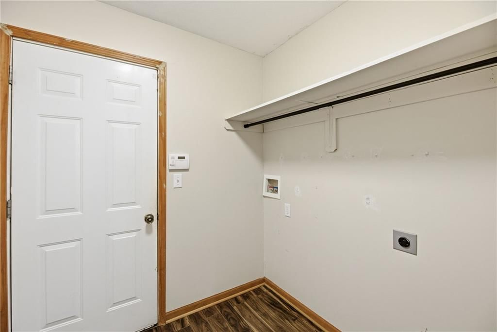 218 Hillside Drive — photo 4