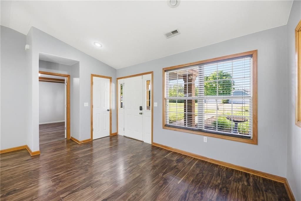 218 Hillside Drive — photo 5