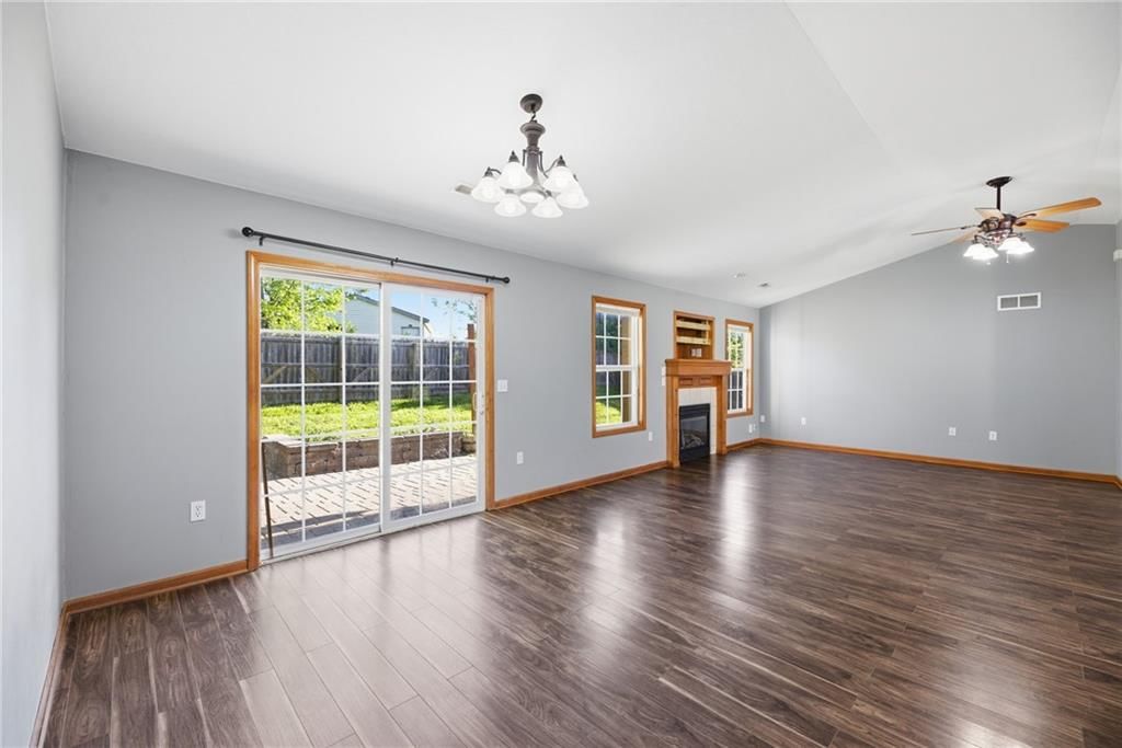 218 Hillside Drive — photo 11