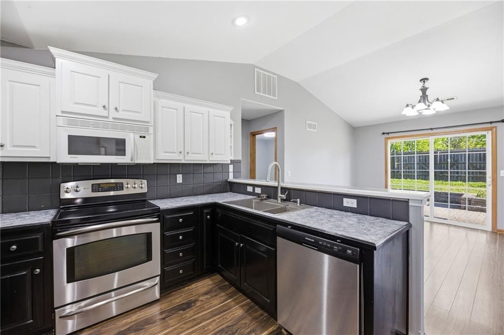 218 Hillside Drive — photo 14