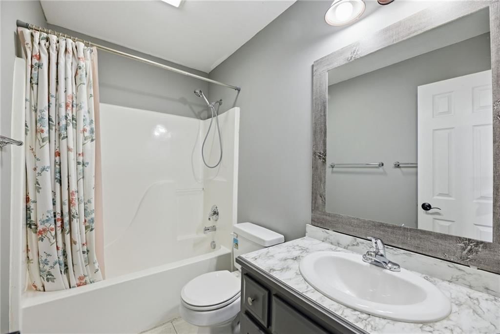 218 Hillside Drive — photo 22