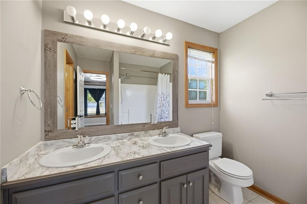 218 Hillside Drive — photo 26