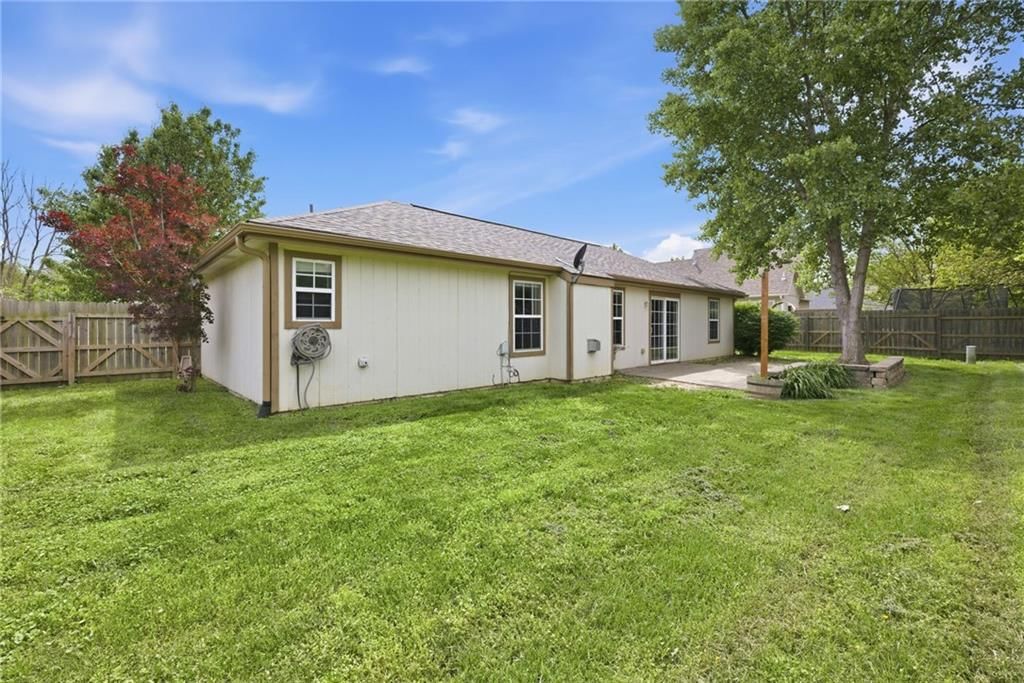 218 Hillside Drive — photo 30