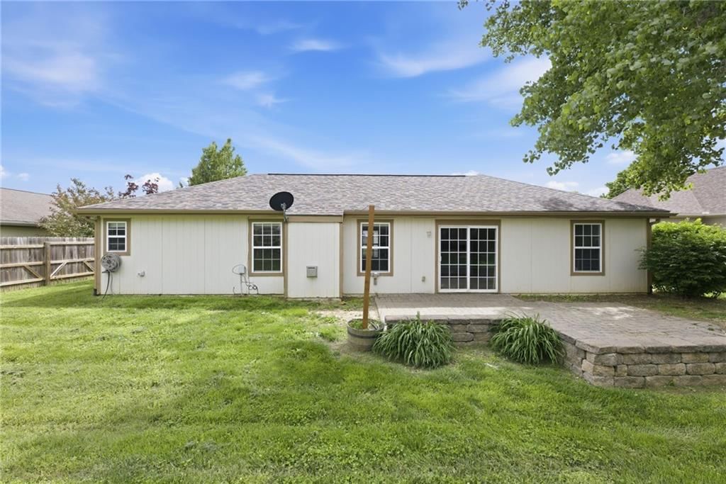 218 Hillside Drive — photo 31