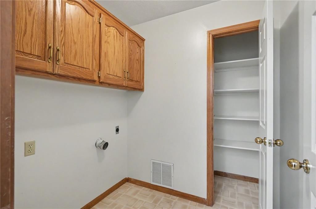 4723 Balmoral Drive — photo 11