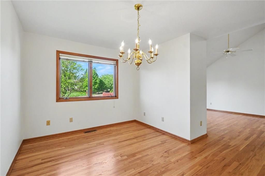 4723 Balmoral Drive — photo 12