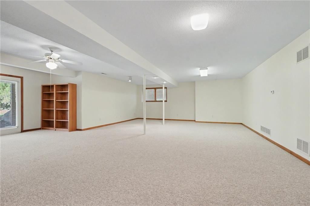 4723 Balmoral Drive — photo 23