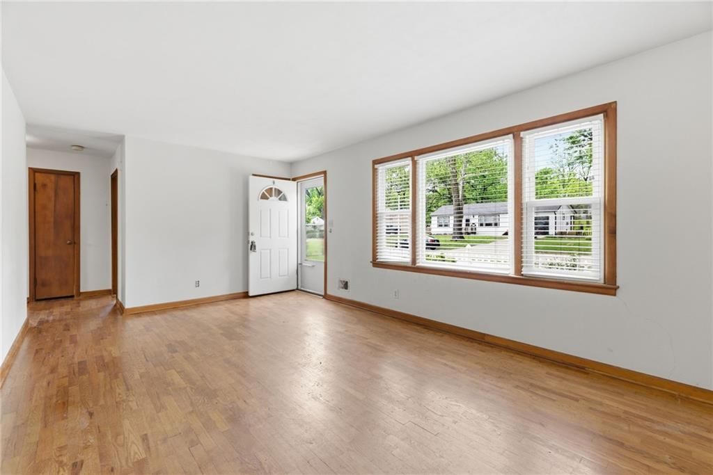 8901 Craig Drive — photo 5