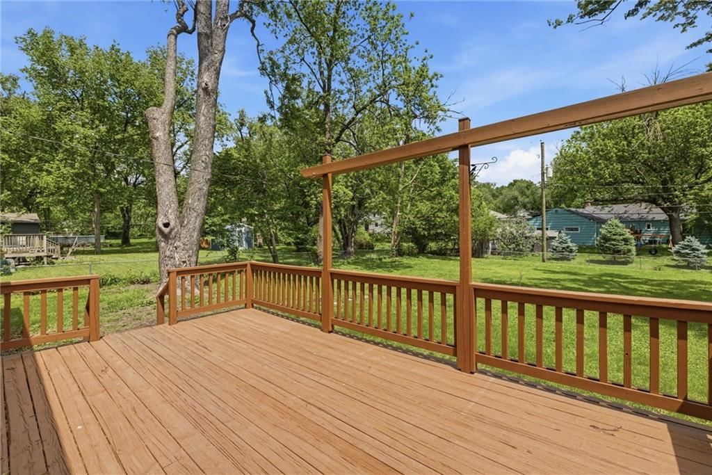 8901 Craig Drive — photo 24
