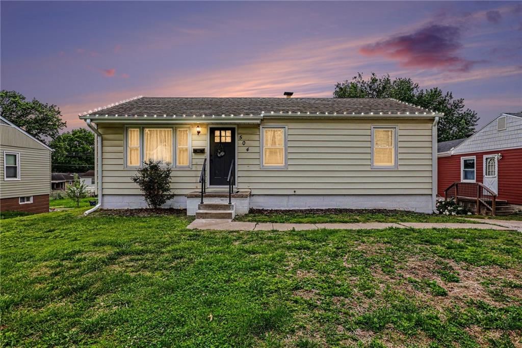 504 E Meadow Lane, St Joseph, MO