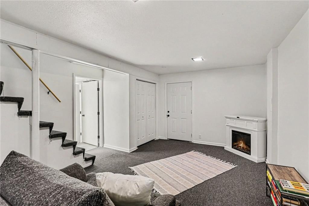 504 E Meadow Lane — photo 21