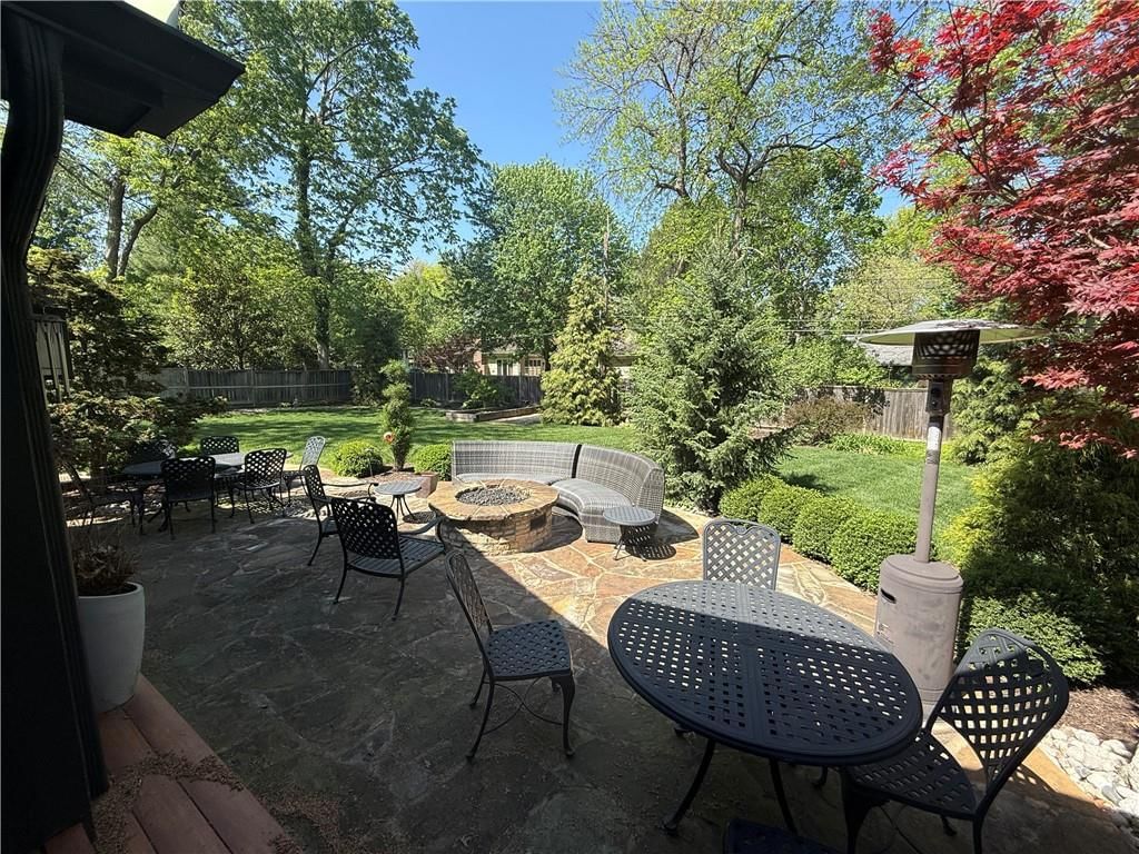 3810 W 65th Terrace — photo 4