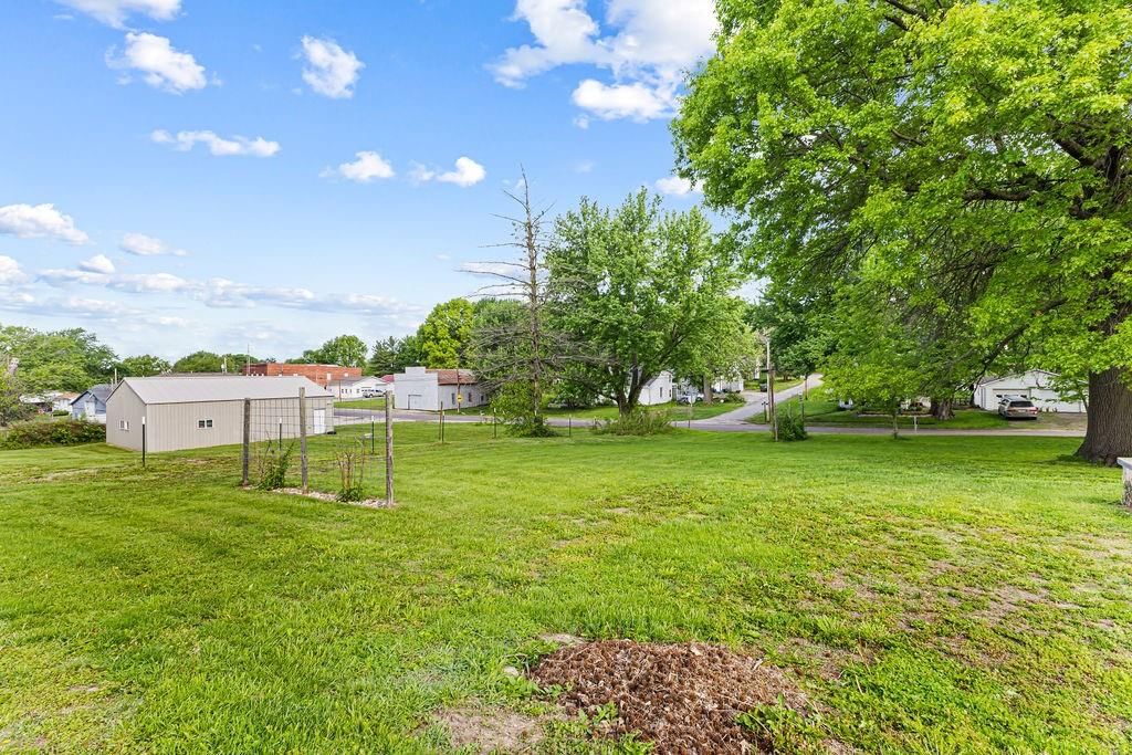 639 Leidy Street — photo 37