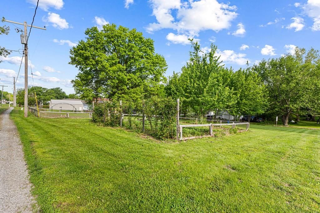 639 Leidy Street — photo 40