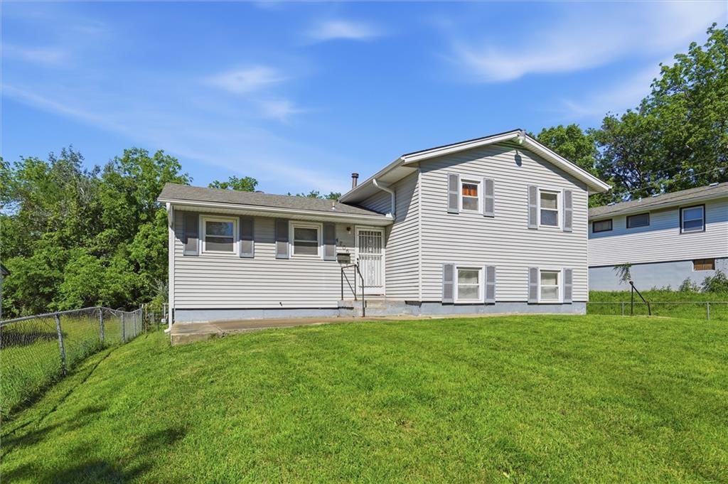 4706 Kensington Street — photo 4