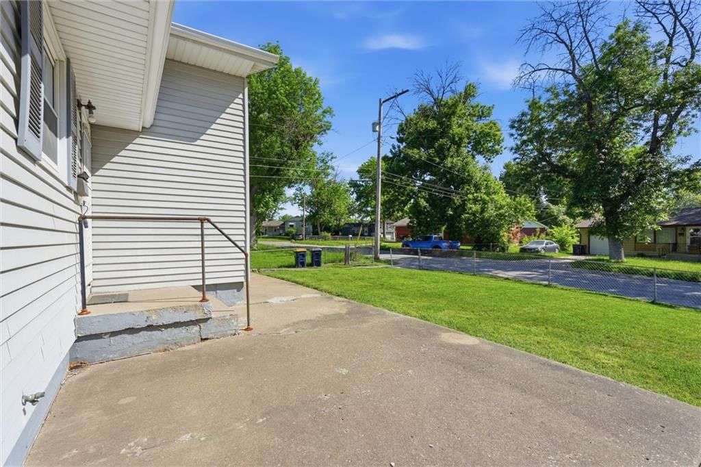 4706 Kensington Street — photo 5