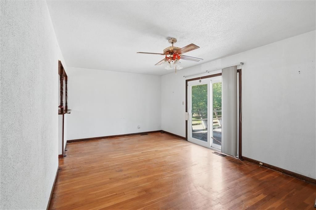 4706 Kensington Street — photo 9