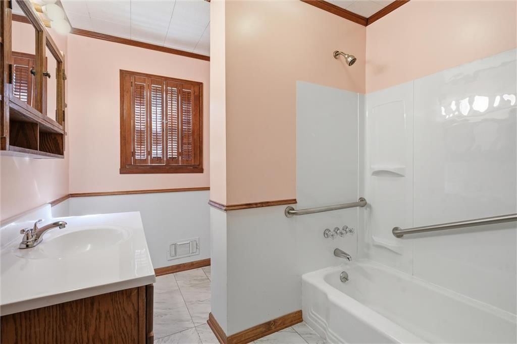 4706 Kensington Street — photo 17