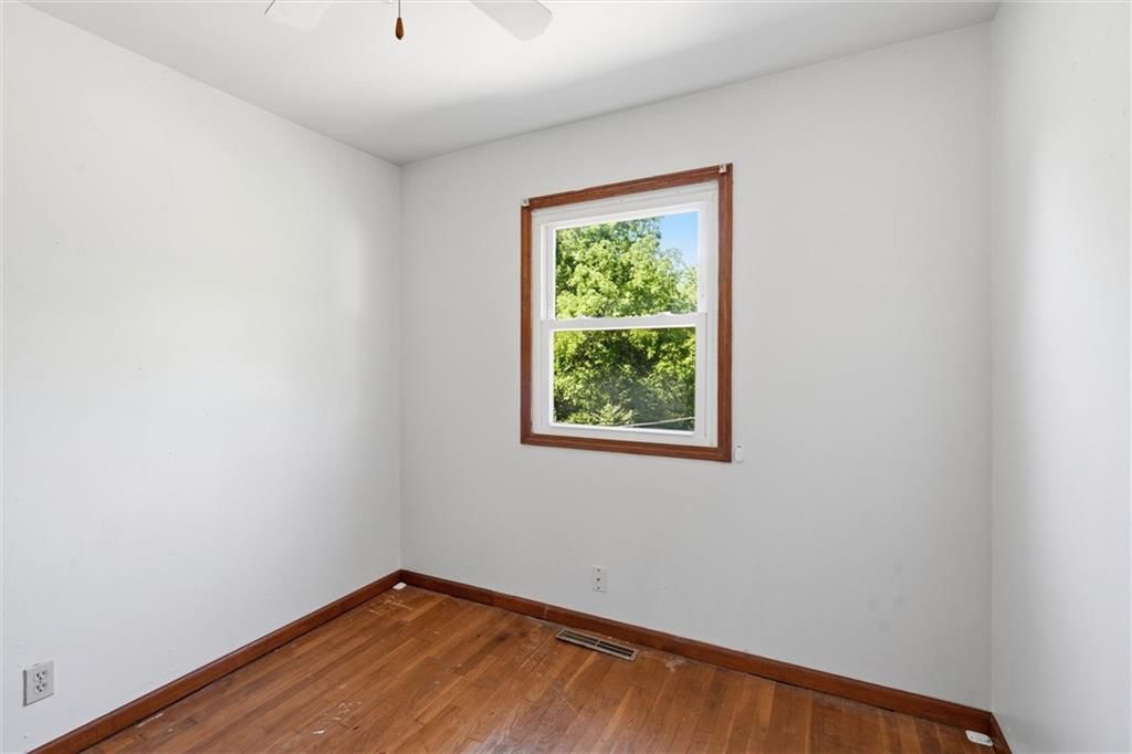 4706 Kensington Street — photo 18