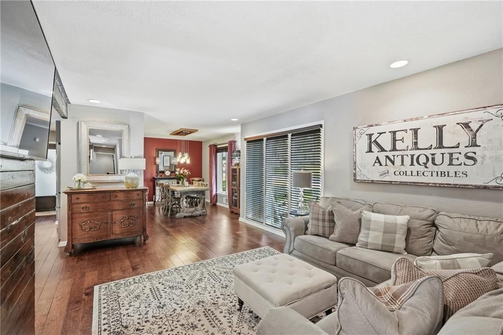 14408 Berkshire Drive — photo 3