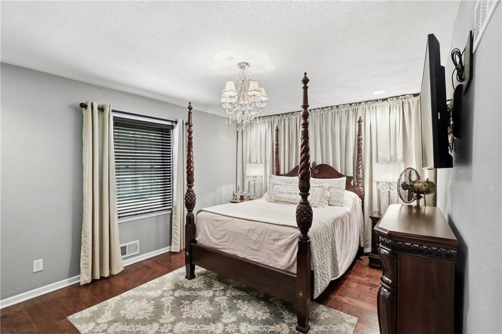 14408 Berkshire Drive — photo 6