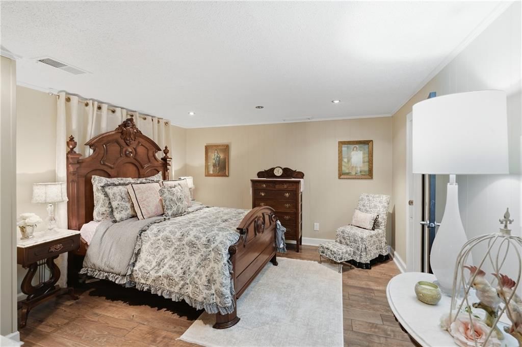 14408 Berkshire Drive — photo 14